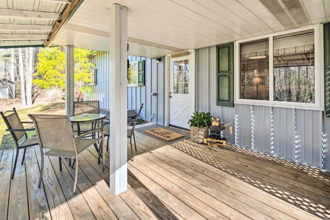 Penrose Home With Covered Deck And Fire Pit! מראה חיצוני תמונה